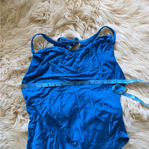 Trina Turk Blue Flowy Low Neck Tank Top Small - Picture 5 of 6